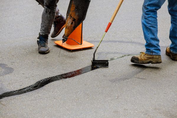Parking Lot Crack Sealing in Panama City